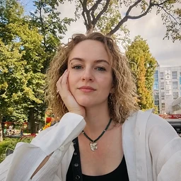 Maryna Verkhohliad
